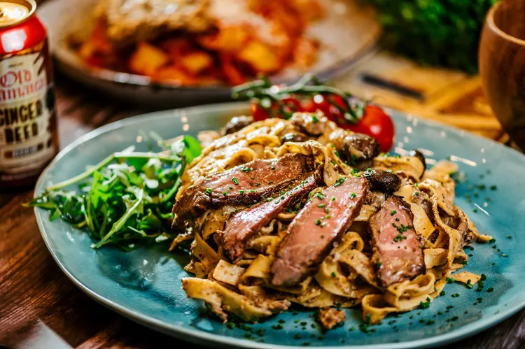 Johnny's Bistro munkahelyi fotója - Konyhai kisegítő állás Diósd (Kép 3)