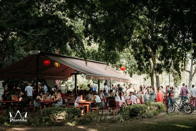 Pántlika Bisztró munkahelyi fotója - Üzletvezető állás Budapest (Kép 2)