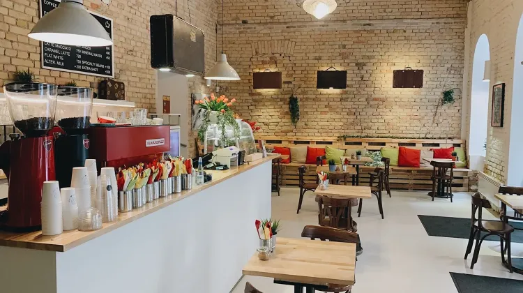 Reggeliztető szakács állás Budapest - Lion’s Locker