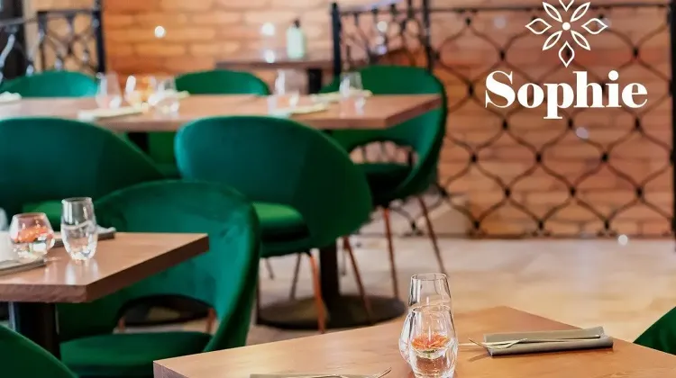 Felszolgáló Pincér állás Budapest - Sophie Restaurant