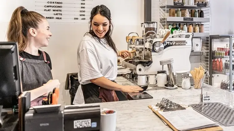 Felszolgáló Pincér állás Budapest - SixLetter Coffee Co.