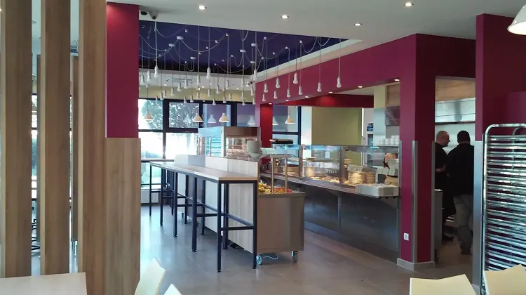 Pultos állás Budapest - Szederinda étterem