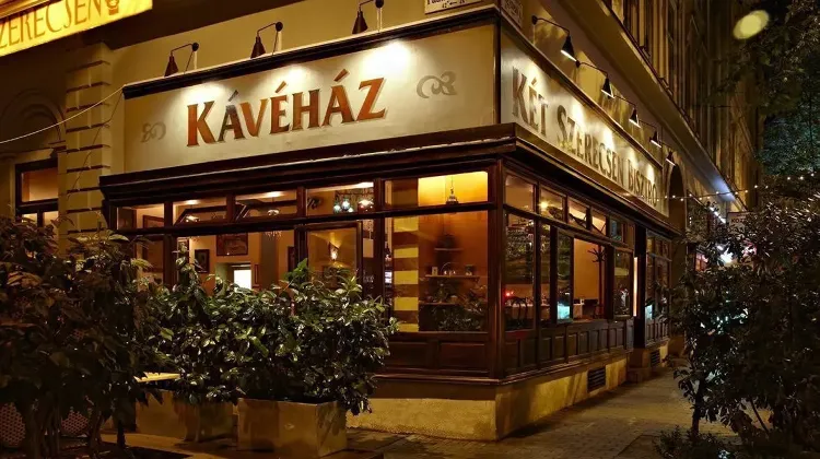 Pultos állás Budapest - Két Szerecsen Bisztró