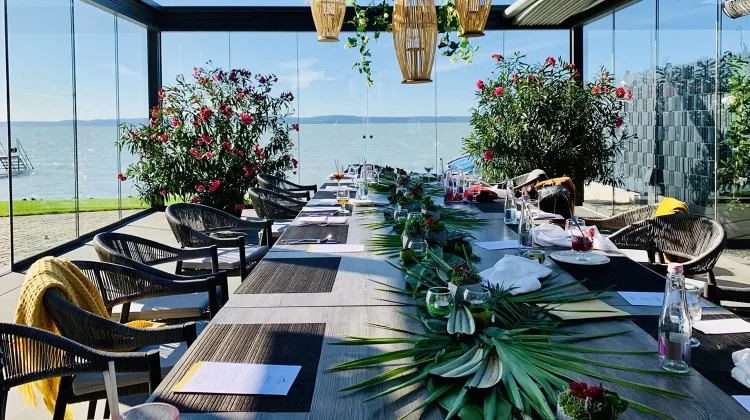 Felszolgáló Pincér állás Balatonvilágos - Tópart Hotel Étterem