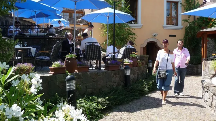 Konyhai kisegítő állás Szentendre - Promenade Vendéglő