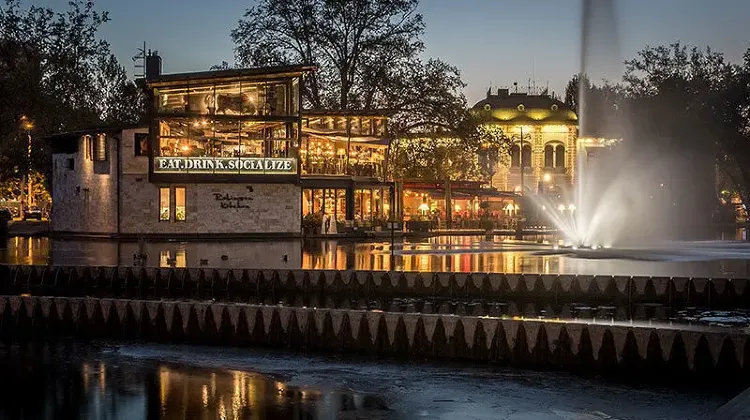 Szakács állás Budapest - Robinson Étterem