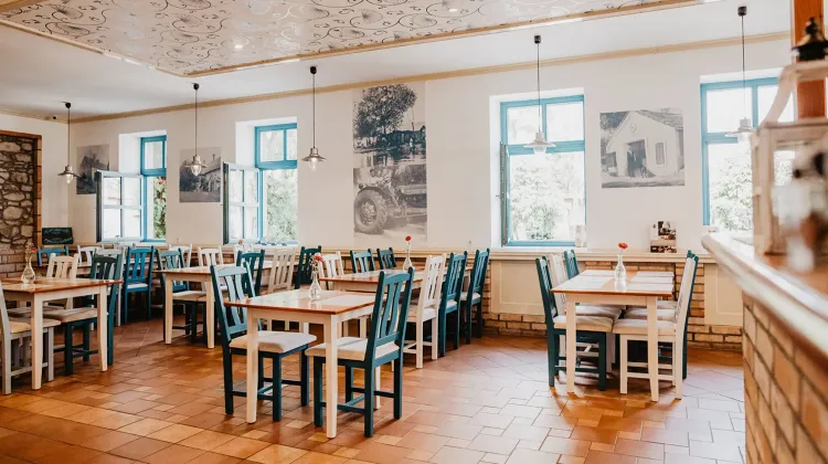 Konyhai kisegítő állás Zánka - Fészek -Étel és Hotel