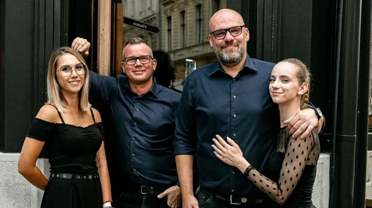 Hostess állás Budapest - Tom George Osteria