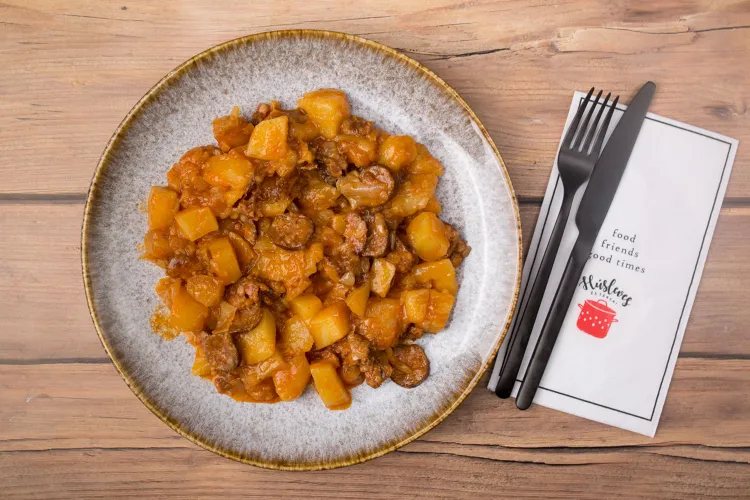 Húsleves és Társai Kft. munkahelyi fotója - Konyhai kisegítő állás Budapest (Kép 2)