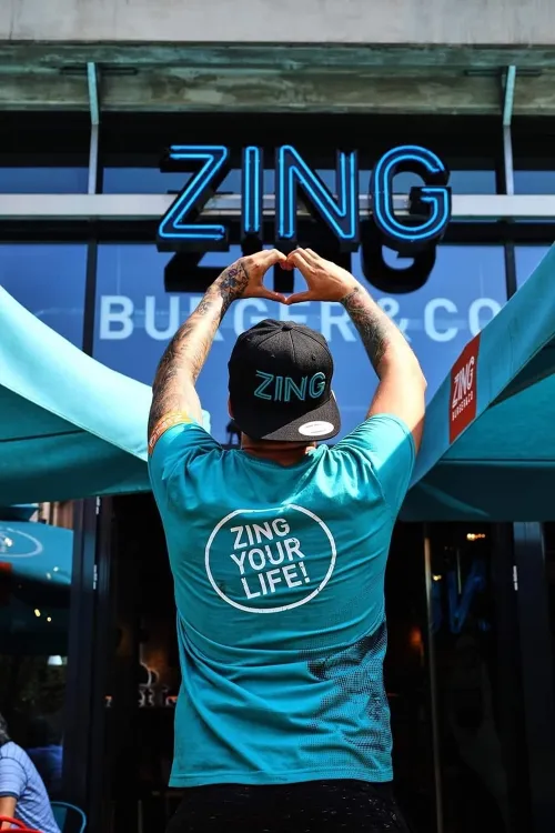 Zing Burger Mompark munkahelyi fotója - Szakács állás Budapest (Kép 2)