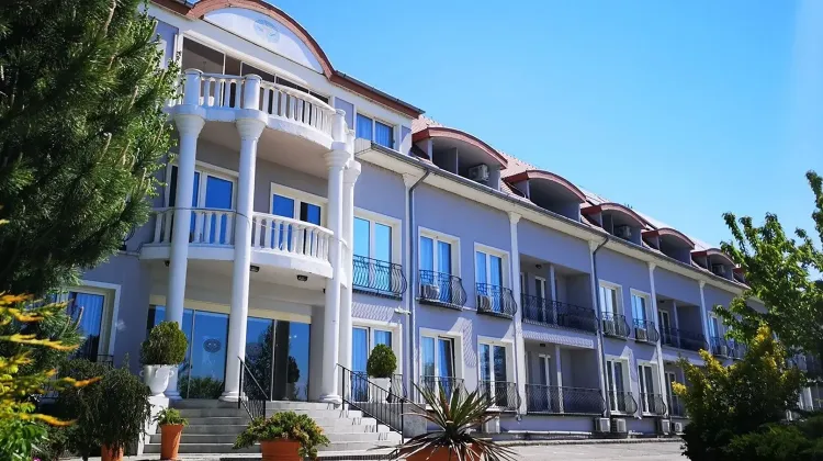 Szakács állás Ráckeve - Duna Relax Hotel