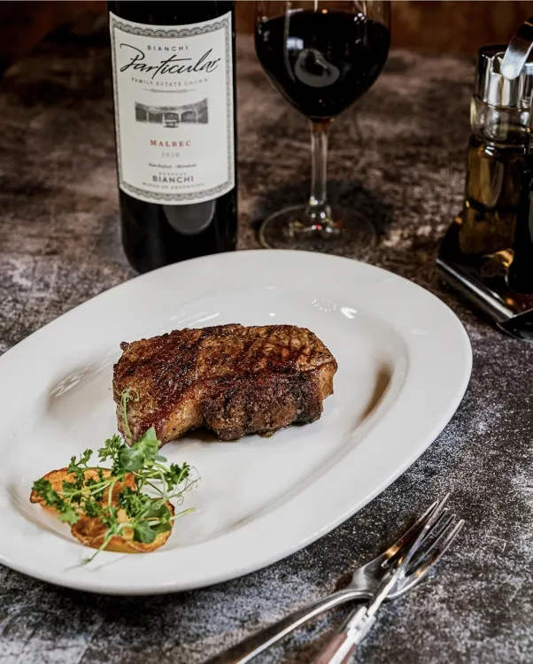 Daniel munkahelyi fotója - Bártender állás Budapest (Kép 3)