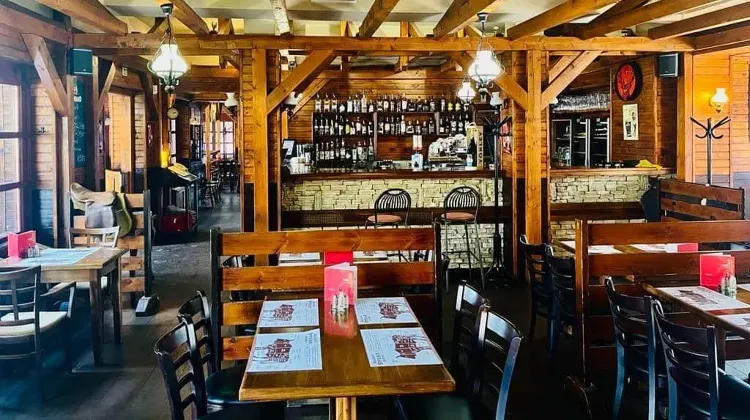 Pultos állás Érd - Branco Steak House