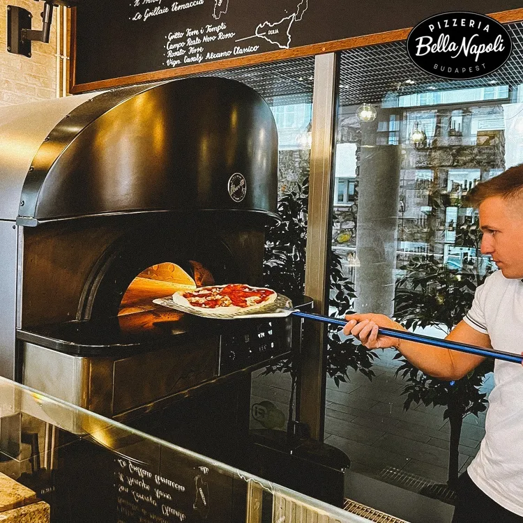 PIZZERIA BELLA NAPOLI munkahelyi fotója - Pizza szakács állás Budapest (Kép 2)