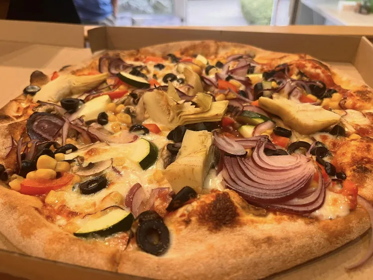 PizzOteka munkahelyi fotója - Pultos állás Budapest (Kép 1)