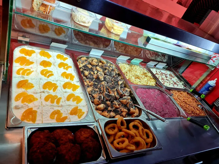 Ízek Háza gyorsétterem munkahelyi fotója - Pultos állás Budapest (Kép 2)