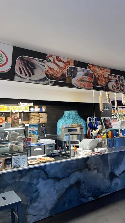 Two Pipi Kft. munkahelyi fotója - Pizza szakács állás Budapest (Kép 1)