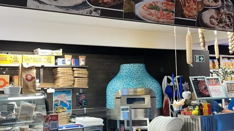 Pizza szakács állás Budapest - Two Pipi Kft.