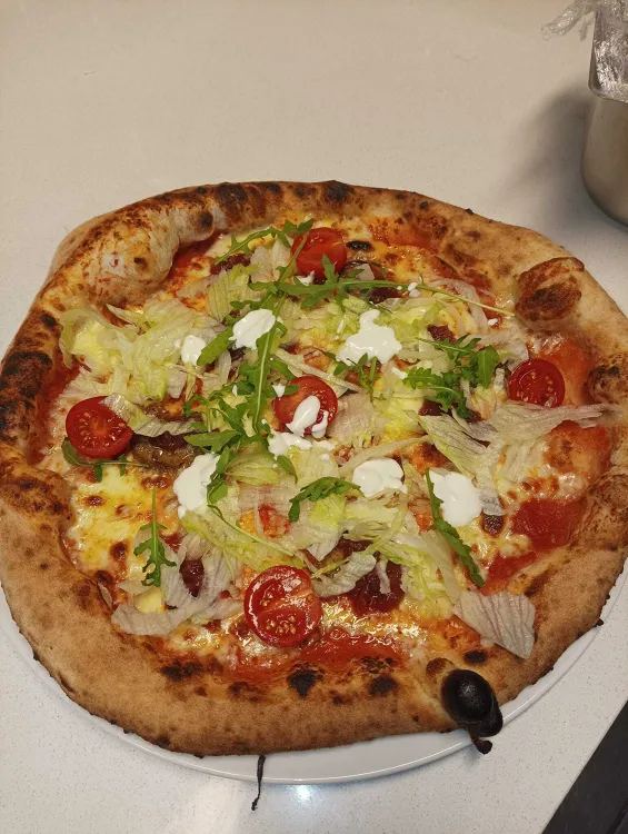 Two Pipi Kft. munkahelyi fotója - Pizza szakács állás Budapest (Kép 2)