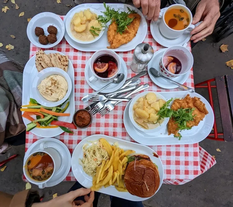 Pántlika Bisztró munkahelyi fotója - Szakács állás Budapest (Kép 1)