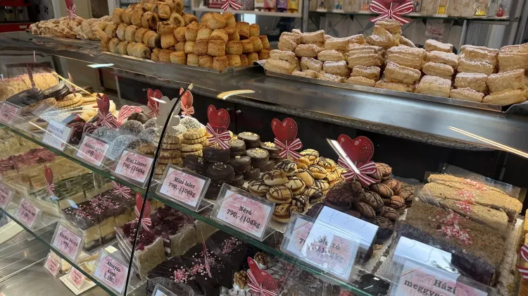 Cukrász állás Budapest - Szamóca cukrászda