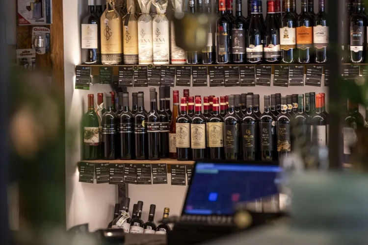 Borháló Borbár munkahelyi fotója - Sommelier állás Budapest (Kép 3)