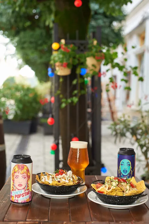 Lima Pub & Hostel munkahelyi fotója - Felszolgáló Pincér állás Győr (Kép 2)