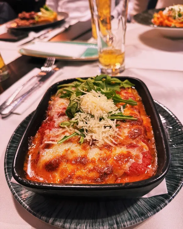 Trattoria Cardinale munkahelyi fotója - Segédfelszolgáló állás Budapest (Kép 3)
