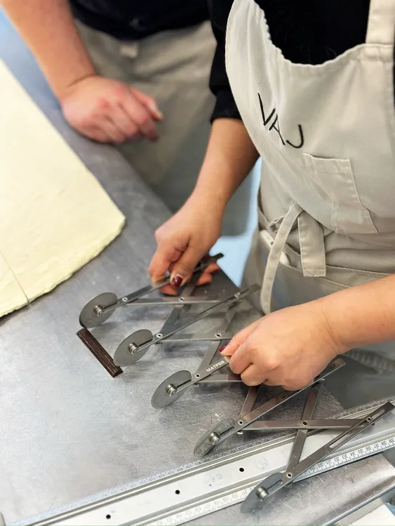 VAJ munkahelyi fotója - Pék állás Budapest (Kép 1)