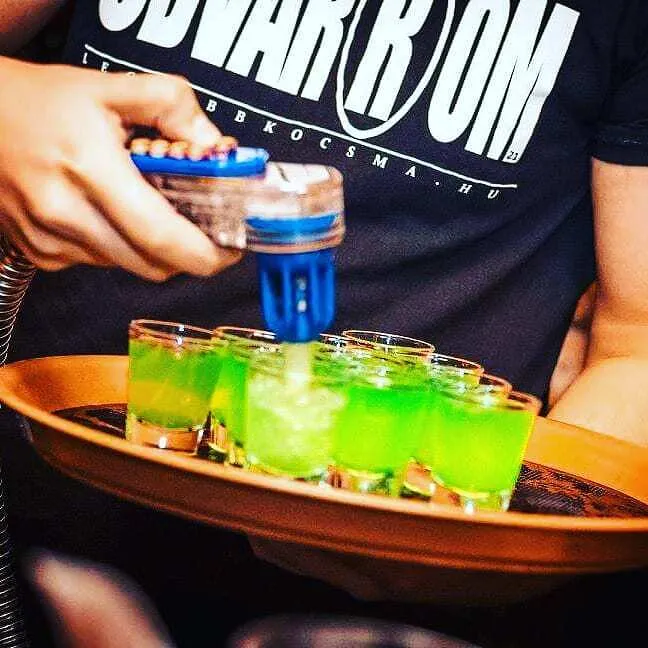 4es6os Wesselényi munkahelyi fotója - Poharas állás Budapest (Kép 2)