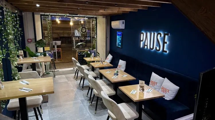Szakács állás Budapest - PAUSE Cafe & Bar
