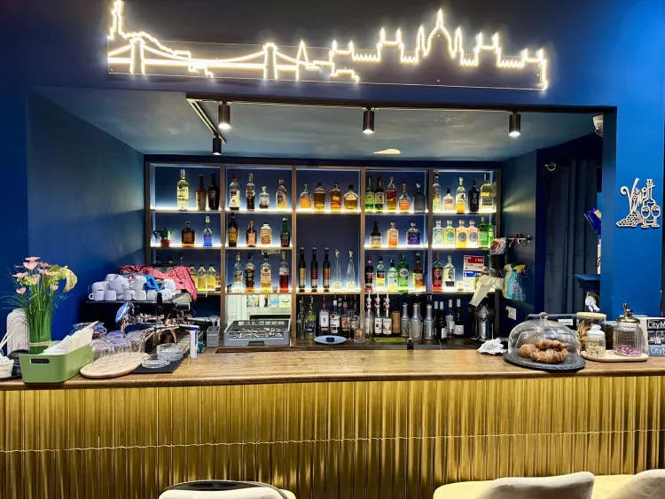 PAUSE Cafe & Bar munkahelyi fotója - Hostess állás Budapest (Kép 3)