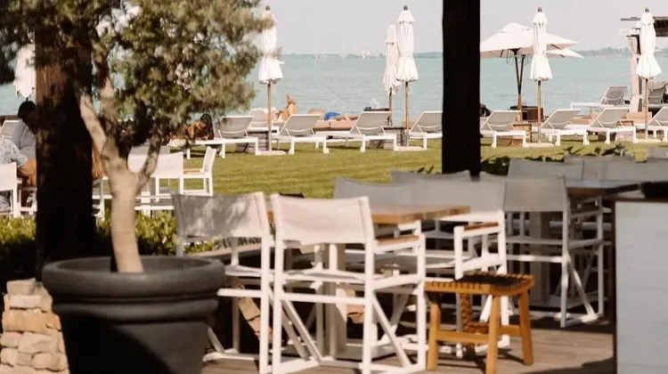 Felszolgáló Pincér állás Tihany - Plage18 Tihany