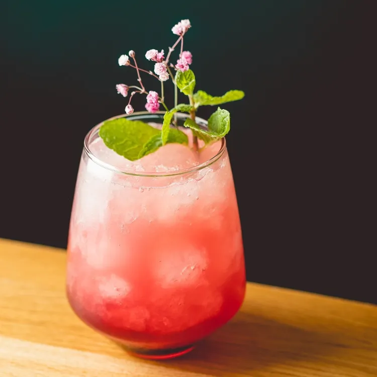 Mozata munkahelyi fotója - Bártender állás Budapest (Kép 2)