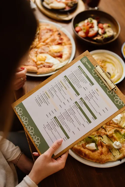 Tel Aviv Café munkahelyi fotója - Felszolgáló Pincér állás Budapest (Kép 2)