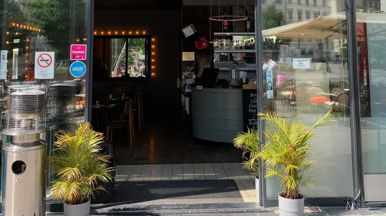 Szakács állás Budapest - V Cafe pizza&more