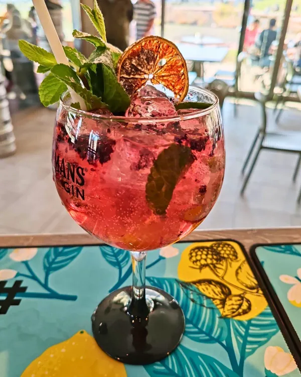 Roland munkahelyi fotója - Mosogató állás Budapest (Kép 3)