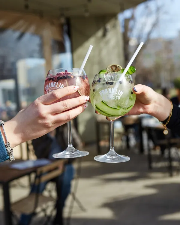 Jónás Craft Beer & Food munkahelyi fotója - Felszolgáló Pincér állás Budapest (Kép 1)