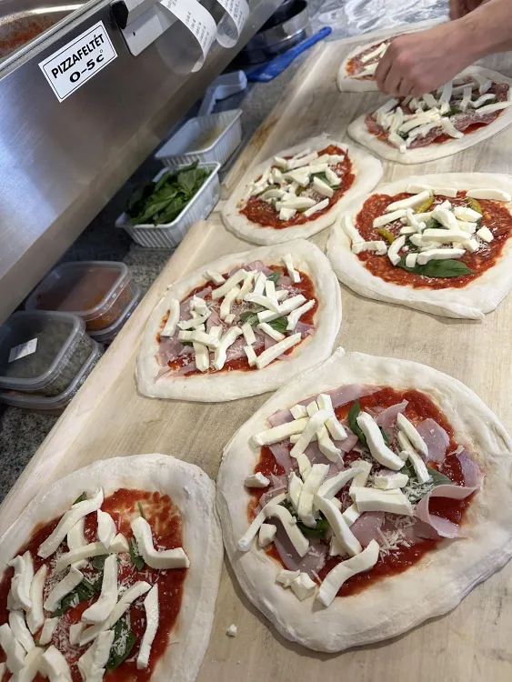 Bonita Bisztró munkahelyi fotója - Pizza szakács állás Budapest (Kép 2)