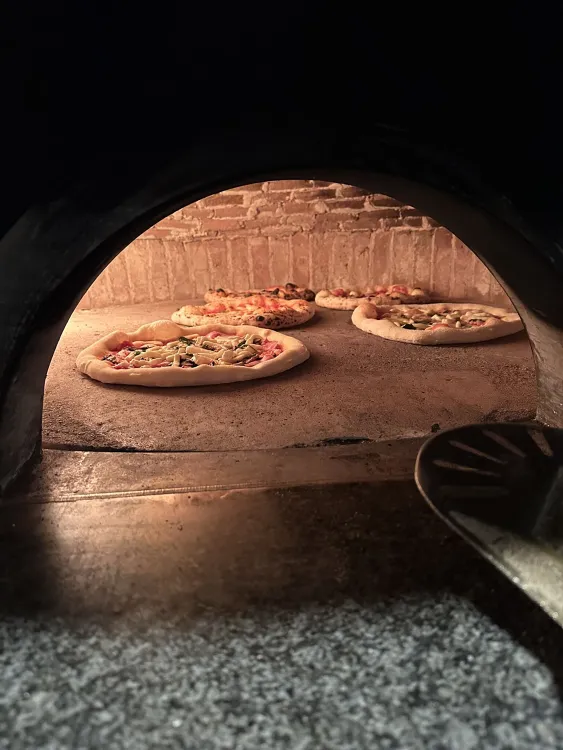 Bonita Bisztró munkahelyi fotója - Pizza szakács állás Budapest (Kép 3)