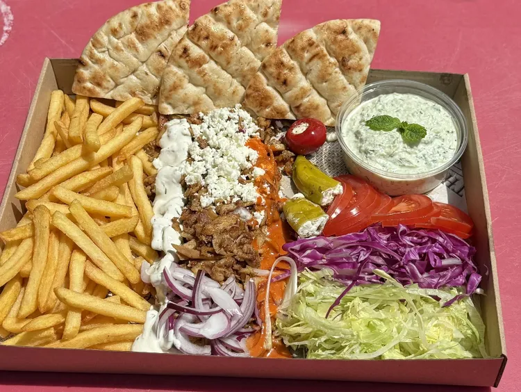 Petros munkahelyi fotója - Pultos állás Budapest (Kép 3)