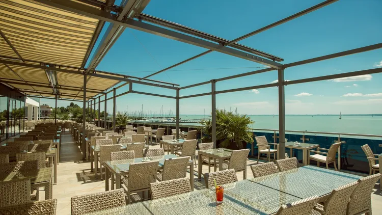 Hotel Füred**** munkahelyi fotója - Felszolgáló Pincér állás Balatonfüred (Kép 1)