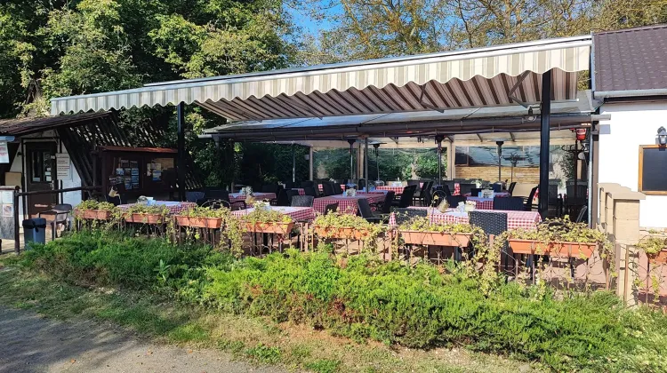 Szakács állás Veresegyház - Haldorádó Étterem