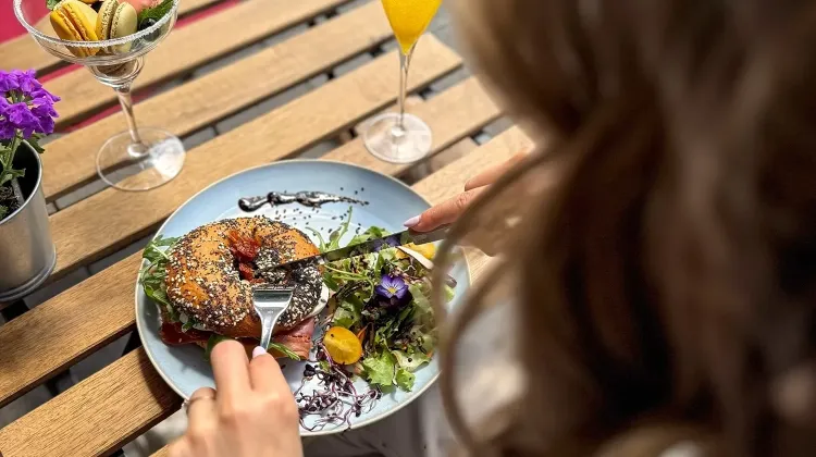 Fehér mosogató állás Budapest - Bab