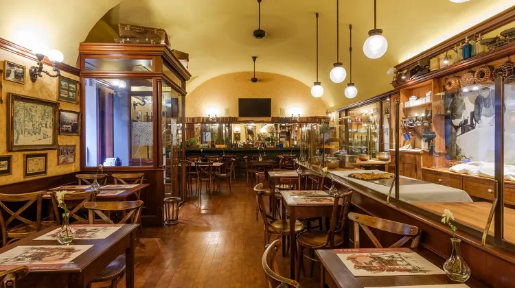 Mosogató állás Budapest V - Első Pesti Rétesház