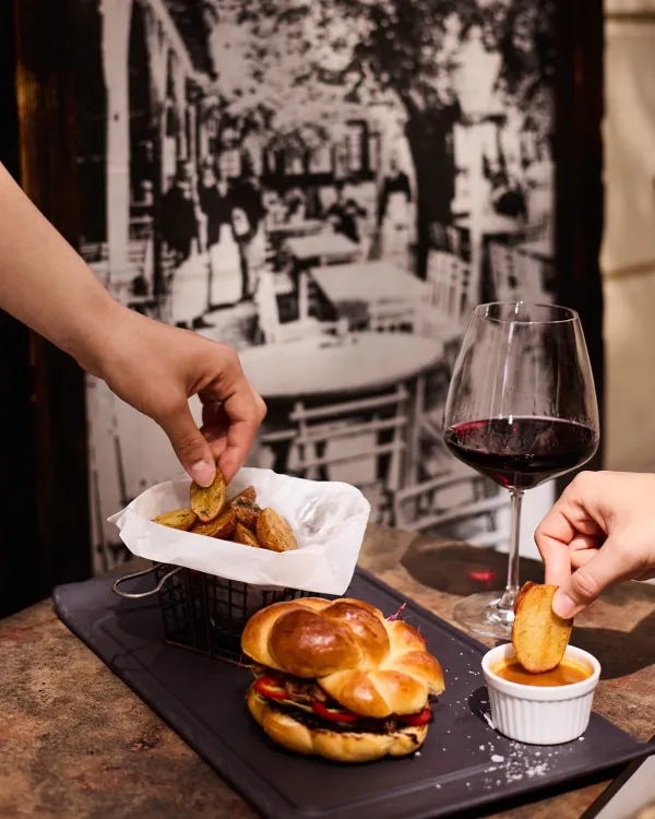 Első Pesti Rétesház munkahelyi fotója - Mosogató állás Budapest V (Kép 2)