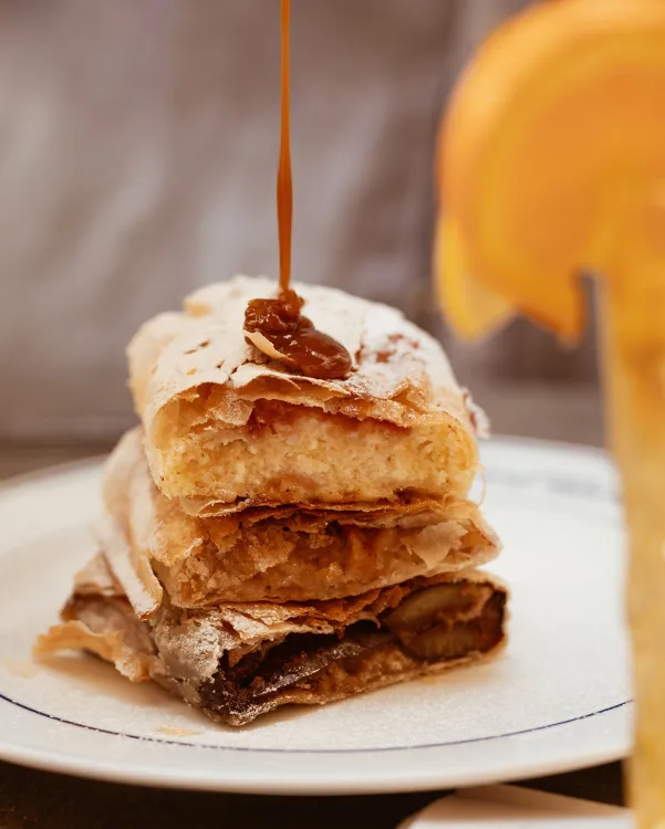 Első Pesti Rétesház munkahelyi fotója - Segédfelszolgáló állás Budapest (Kép 3)