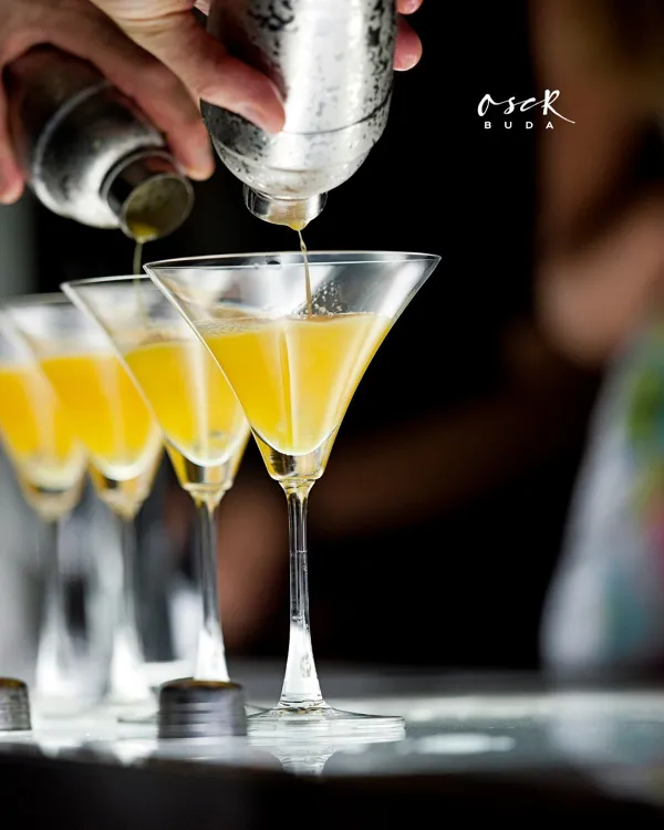 OscR Buda munkahelyi fotója - Poharas állás Budapest (Kép 3)