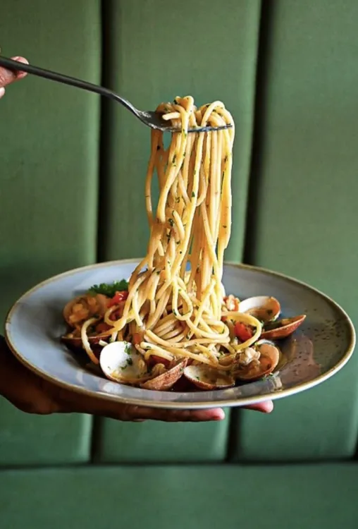 Antal munkahelyi fotója - Manager állás Budapest (Kép 3)