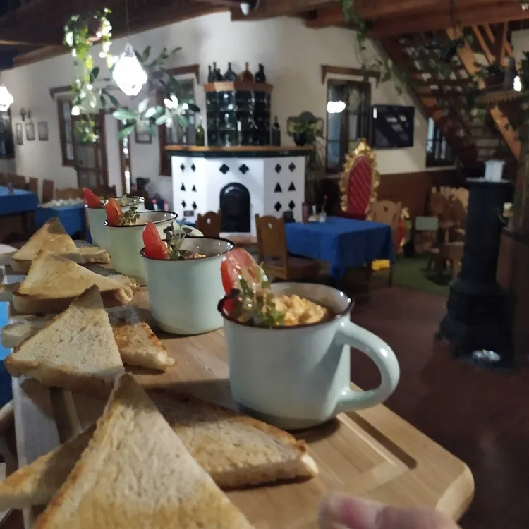 Fészek Csárda munkahelyi fotója - Konyhai kisegítő állás Páty (Kép 3)